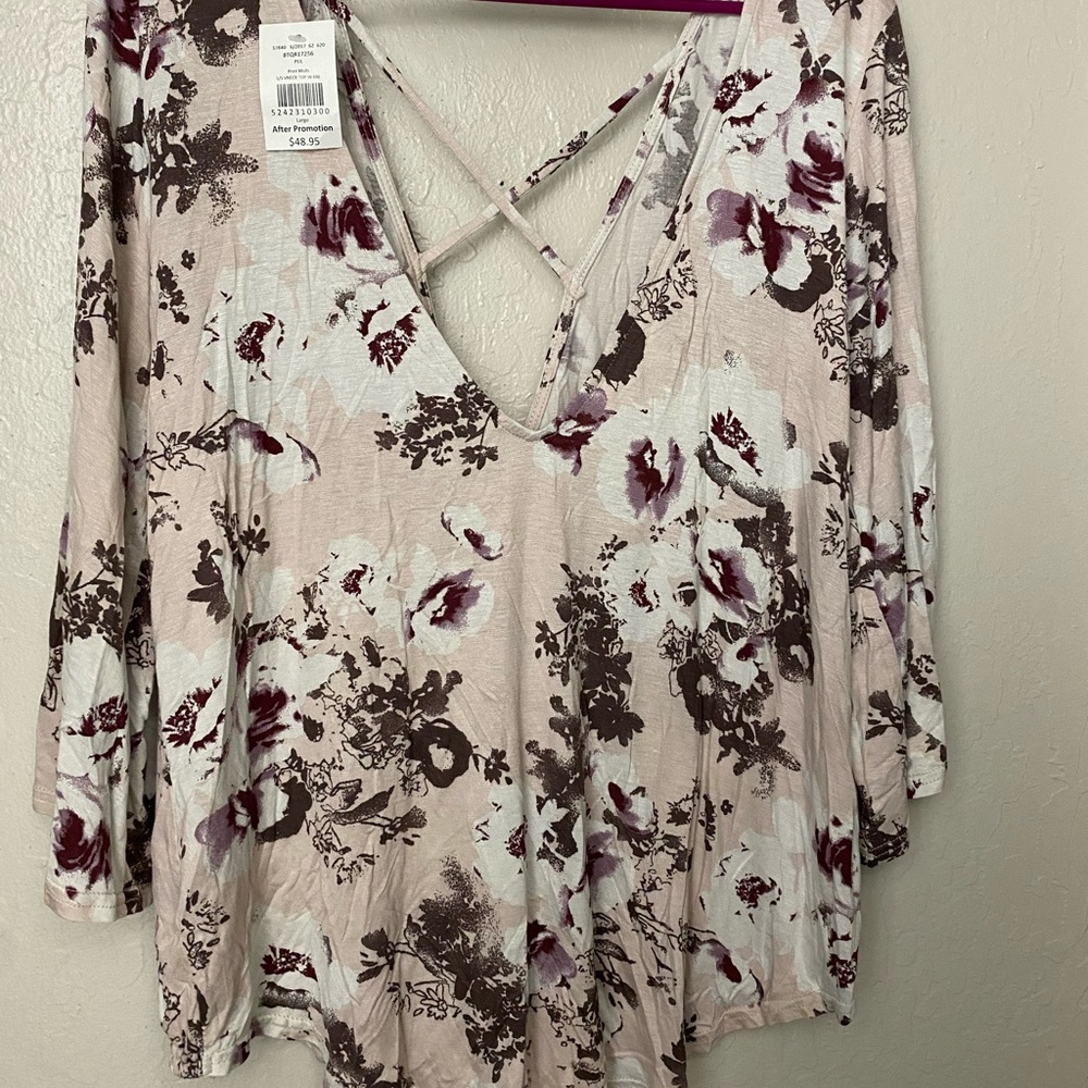 New never worn was given to me as a gift size large from Buckle store .